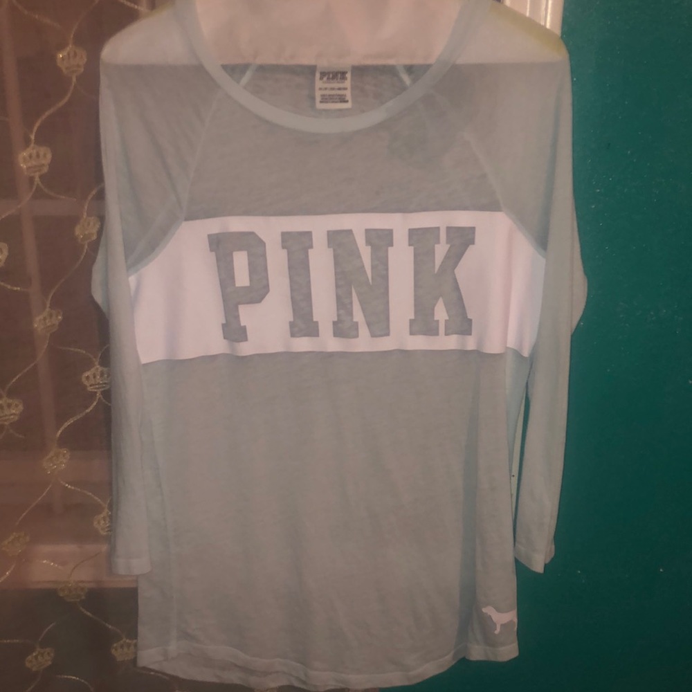 VS pink long sleeve tee